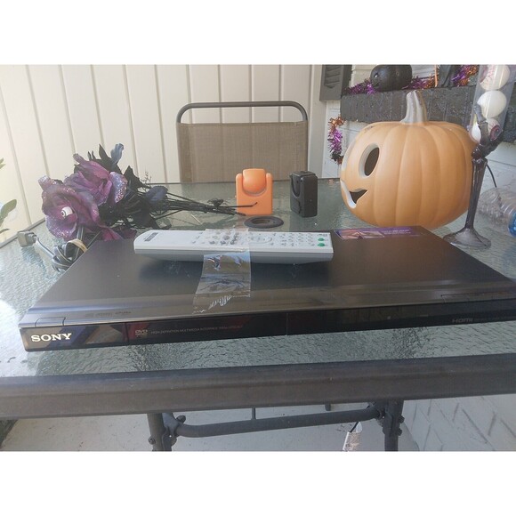 Sony DVP-NS700H DVD Plater with HDMI 1080 p w/Remote
